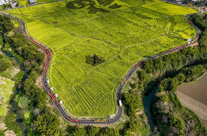 律师你好加油奔跑我们一起上春山2024万峰林律马报名开启