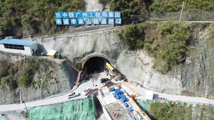 陕西人,这两条高铁建刷新"进度条"→|安康|高铁|李家山_新浪新闻