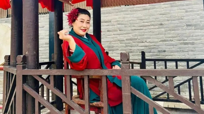 10天涨粉400万,"开封王婆"不卖货了|抖音|开封|王婆_新浪新闻