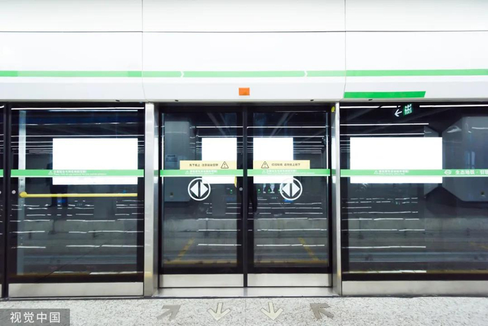 两人"冲地铁门",代价惨痛!|法院|地铁公司|上铁_新浪