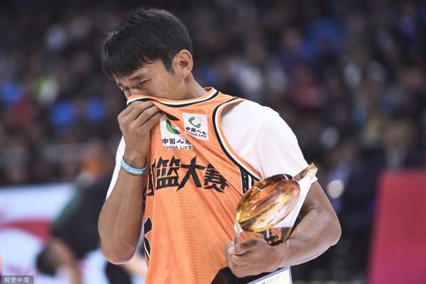 矣进宏参加扣篮大赛   CFP 资料