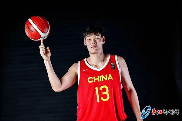 代表中国u17男篮 福建浔兴刘李出战2024年曼海姆邀请赛