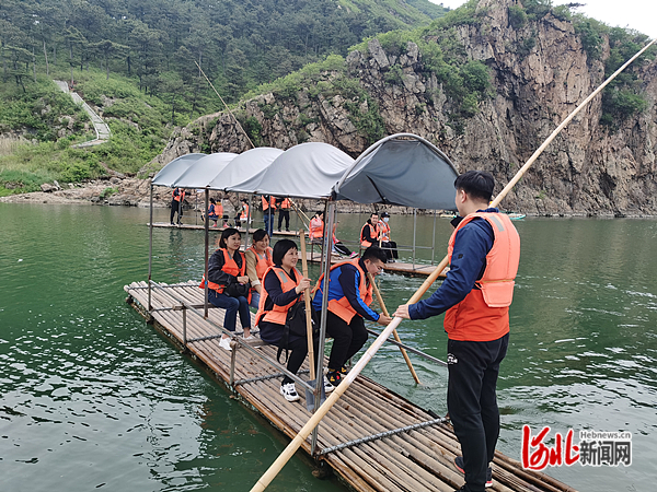 蟠桃峪村休闲度假区。