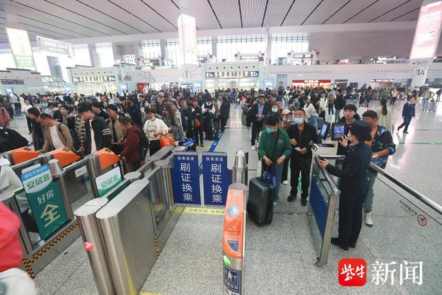 铁路清明假期运输今日启动长三角铁路当天预计发送旅客315万人次