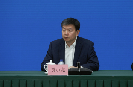 国家气候中心副主任贾小龙.