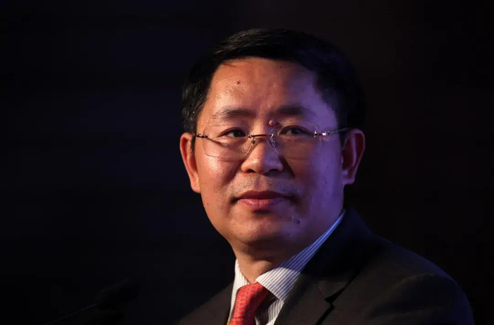 22年来首亏损,400亿软件一哥"翻山"|用友|转型|王文京_新浪新闻