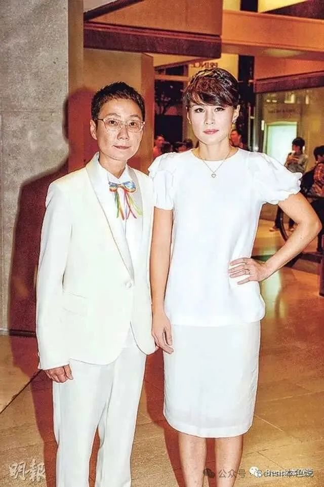 梁安琪生日这天和她合影的港圈名媛家族故事要多狗血有多狗血