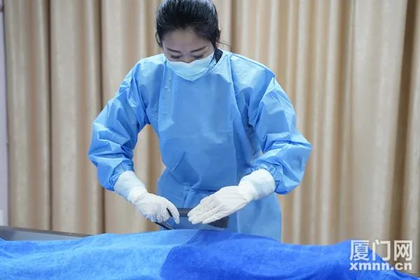 做入殓师11年,80后的她越来越"安心"__财经头条