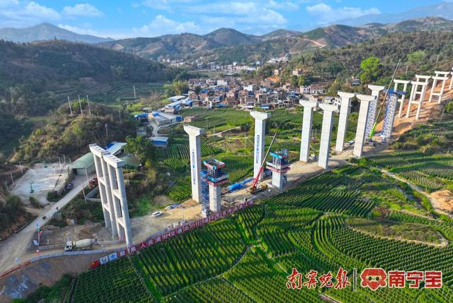 百色巴马机场高速公路朔乐大桥