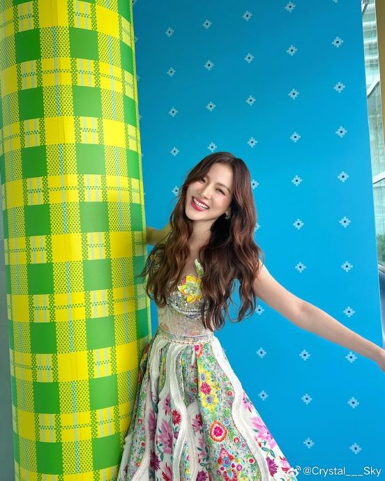 水姐美得很轻松_新浪新闻