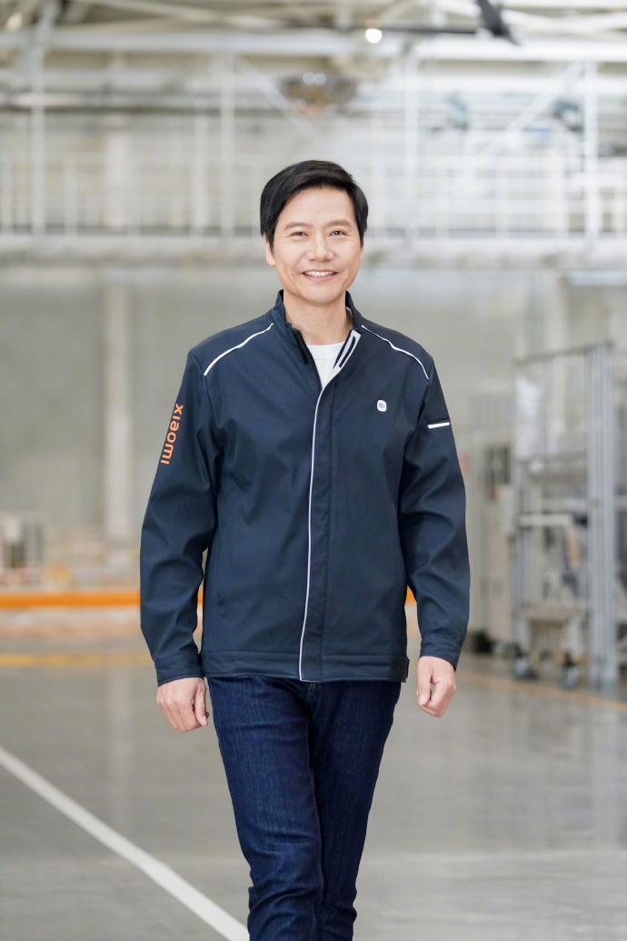 科技大佬都穿什么鞋雷军同款秒售罄脚上这双最近太火