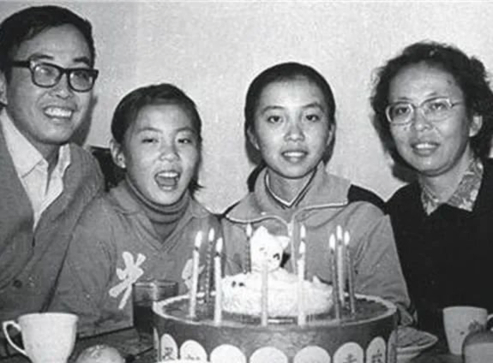 朱令背后的北大男同学:没救回她,是我最大的遗憾|北京大学_新浪新闻