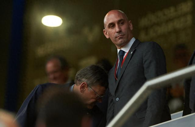 皮克的89个账户被查|西媒|杰拉德·皮克|莱斯_新浪新闻