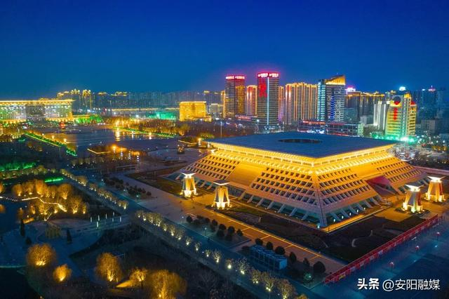 安阳东区市民文化广场河南省安阳市文峰区文峰大道中华路交叉口东南角