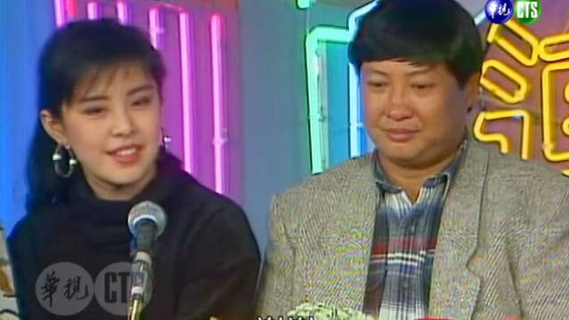 1987年王祖贤洪金宝成龙元彪一起上台综祖贤太靓啦