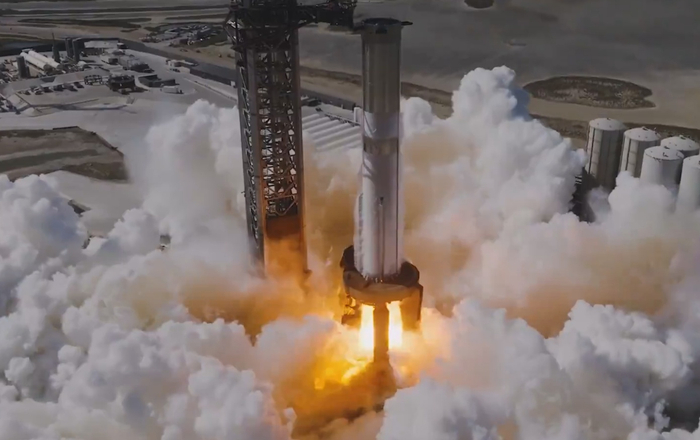 spacex星舰超重型助推器b11的33台发动机静态点火测试