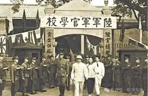 黄埔百年从国民革命军变成草莓兵