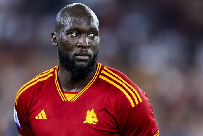 罗体主帅德罗西尚未续约罗马队内还有17名球员去留未定