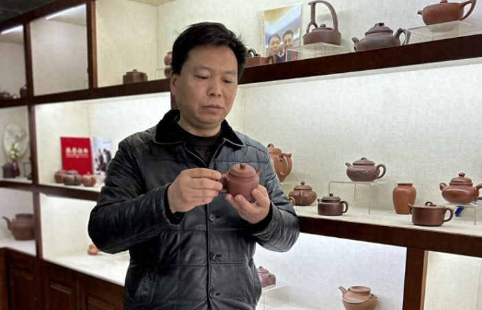知名工艺美术师朱陶军:传承陶艺品质 缔造紫砂经典|宜兴|工艺美术|紫