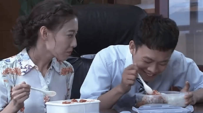 高露|表情包_新浪新闻