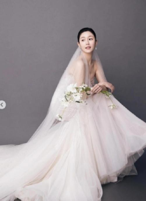 李升基李多寅结婚一周年公开婚纱画报…|李升基|李多寅|林允儿_新浪