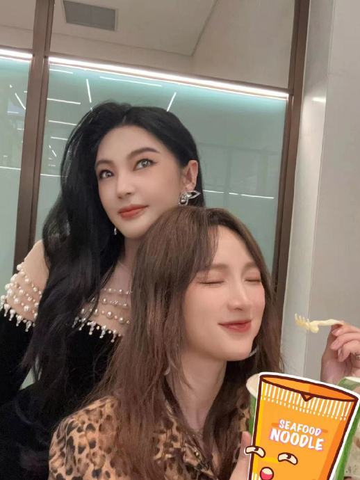 张雨绮|孟佳_新浪新闻