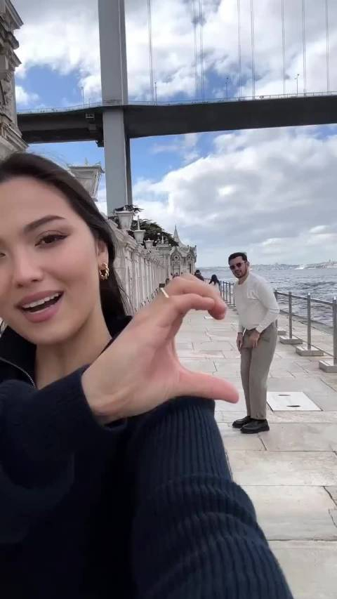 情侣创意比心合影照,这个好玩!可以当作手机屏保