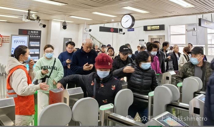运送乘客2357.4万人次,上海地铁圆满完成清明假期保障任务__财经头条