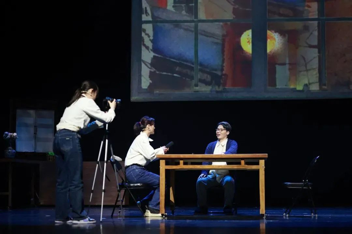 大师剧蒋学模复旦首演为师生注入精神力量