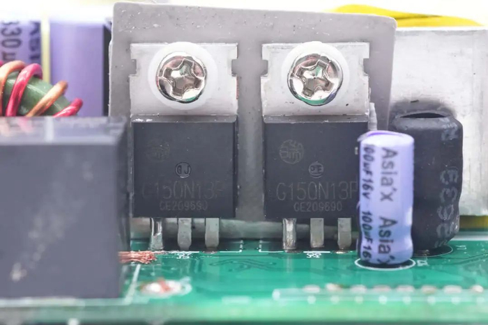 拆解报告澳莱特168w电动自行车充电器