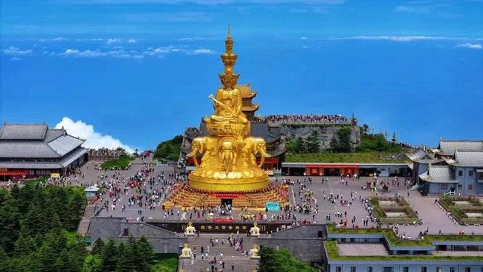 77万人次),实现门票收入608.55万元;乐山大佛景区接待游客9.