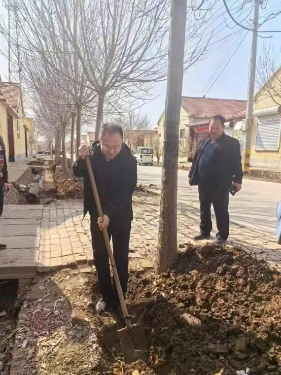 无棣县佘家镇省派第一书记用心用情谋发展尽心尽力促振兴