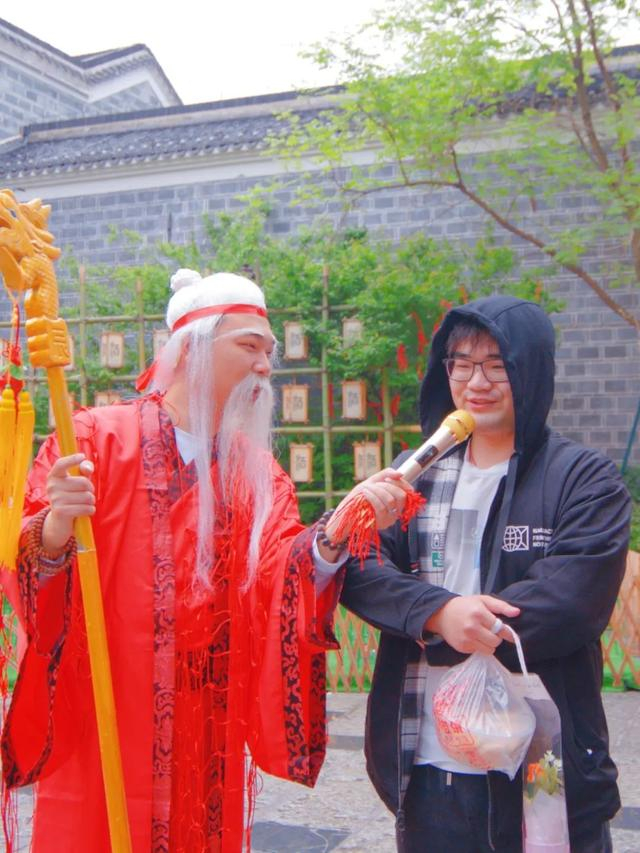 月老|红绳|房产证_新浪新闻