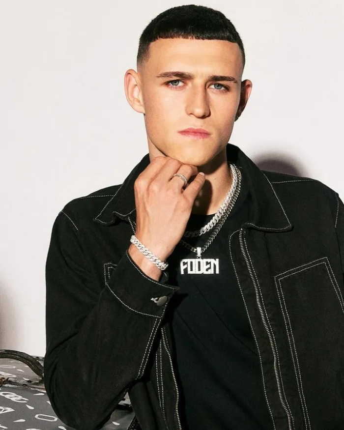 太阳报揭秘福登:18岁成为父亲,热爱钓鱼去年才拿到驾照|福登|太阳报_