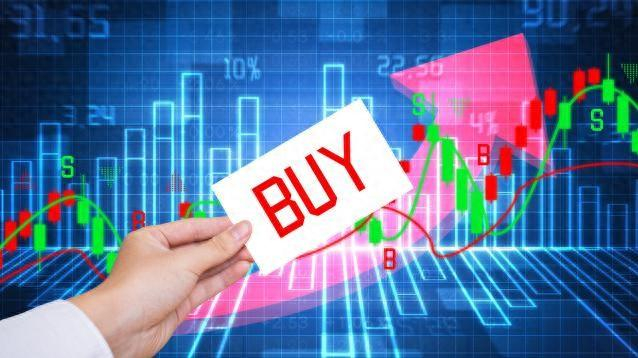 周一a股市场在早盘一度震荡回稳.