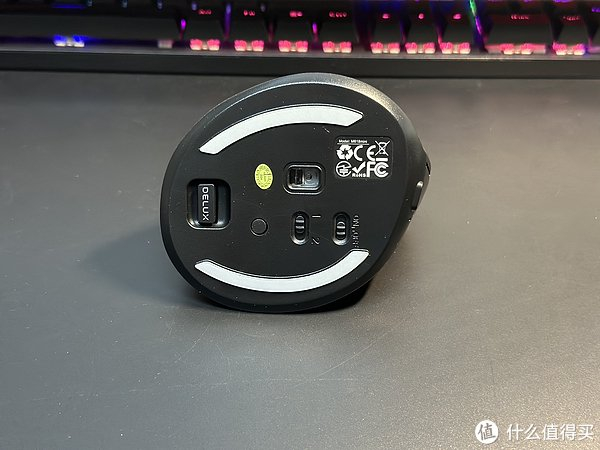 探索delux多彩m618mini垂直鼠标人体工学的入门之选