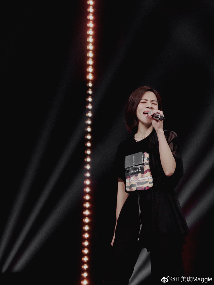 江美琪,孤单中长出自由|专访|江美琪|鱼缸|谁是宝藏歌手_新浪新闻