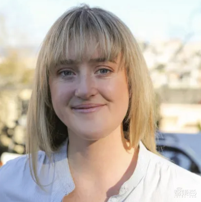 ai模型,并支持200多种saas集成,员工可以利用这些集成来创建无代码,ai