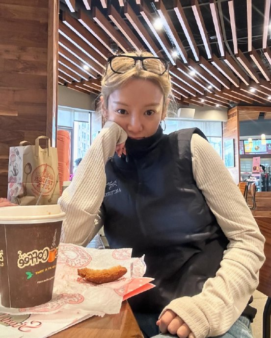 snsd240409 孝渊 ins 更新一则 c h i c a g o 95 .