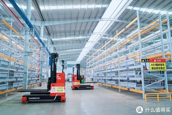 是一家集建筑陶瓷设计,研发,生产,销售,服务于一体的新型建材企业集团