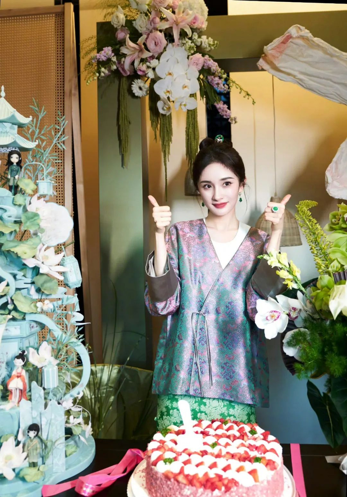 穿一次杨幂同款我好像个奴才