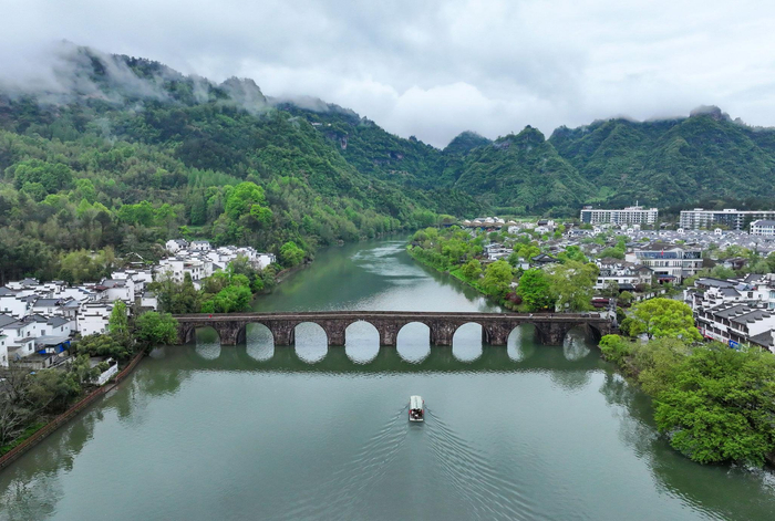 安徽休宁:烟雨山村春色美|云山镇|山村|休宁县_新浪新闻