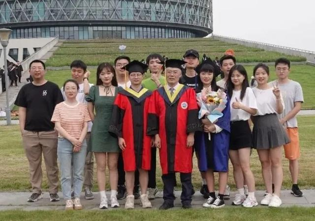 长江大学博士2000字古文谢师恩感人肺腑全文公布