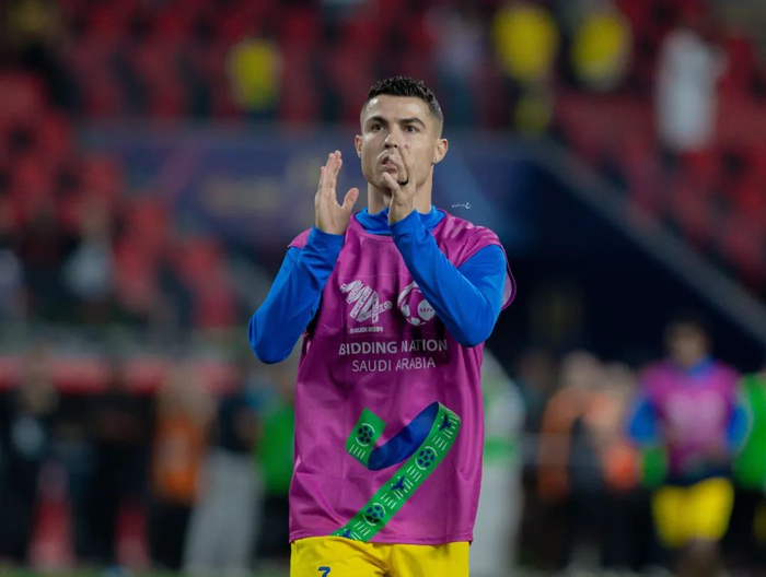 无奈!c罗再失一冠!|利雅得|克里斯蒂亚诺·罗纳尔多|红牌_新浪新闻