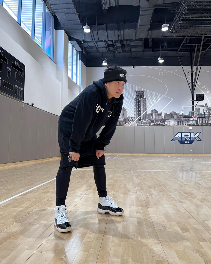 周董上脚超限量 nike!时隔 15 年终于要复刻了!