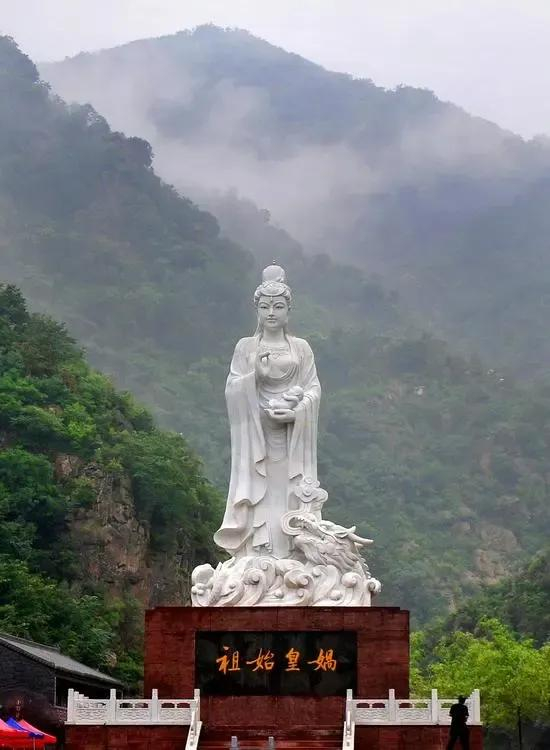 女娲神话之乡—银河大峡谷小沟背风景区又称为银河大峡谷风景区是中山