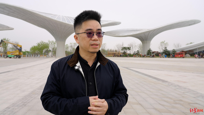 入园第一道风景:在"芙蓉花"下感受惬意|世园会|成都市|王睿_新浪新闻