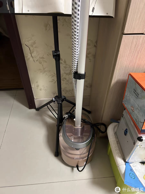 蒸汽挂烫机解锁衣物新风尚的必备家用电器