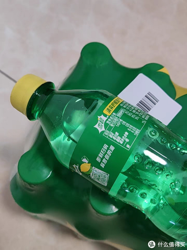 念念不忘的小绿瓶,好喝好清爽|雪碧|杯子|外出_新浪