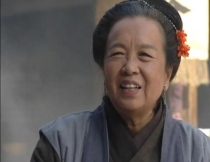 开封王婆古代的谢大脚们